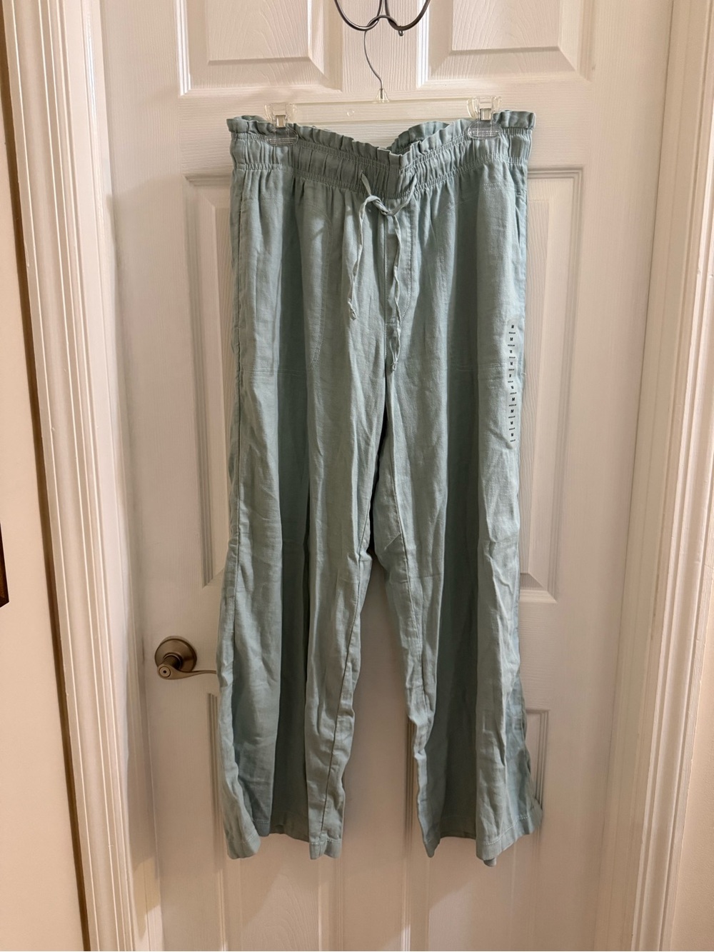 American Eagle Island Water Drawstring Pants